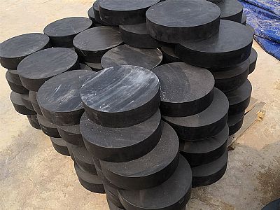 播州区板式橡胶支座由若干层橡胶片与薄钢板经加压硫化